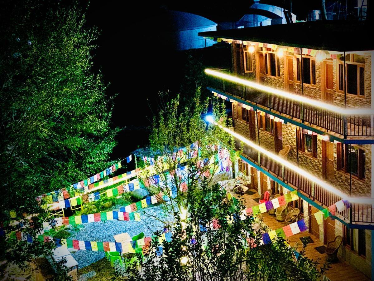 Hostel 360 Degree Manāli Exteriör bild