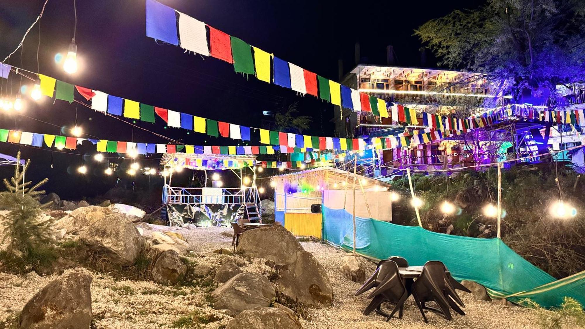 Hostel 360 Degree, Riverside Stay, Old Manali Exteriör bild