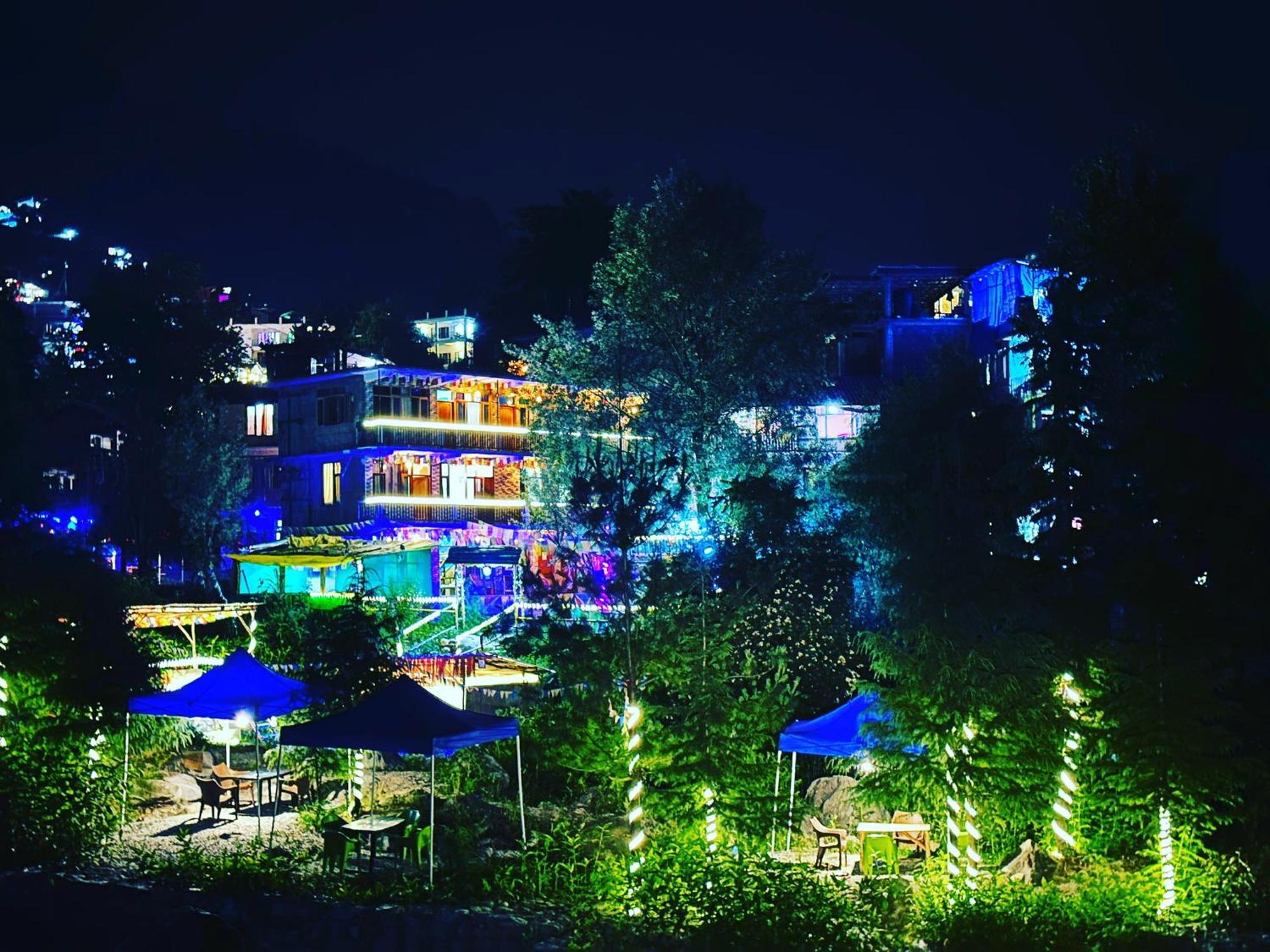 Hostel 360 Degree, Riverside Stay, Old Manali Exteriör bild