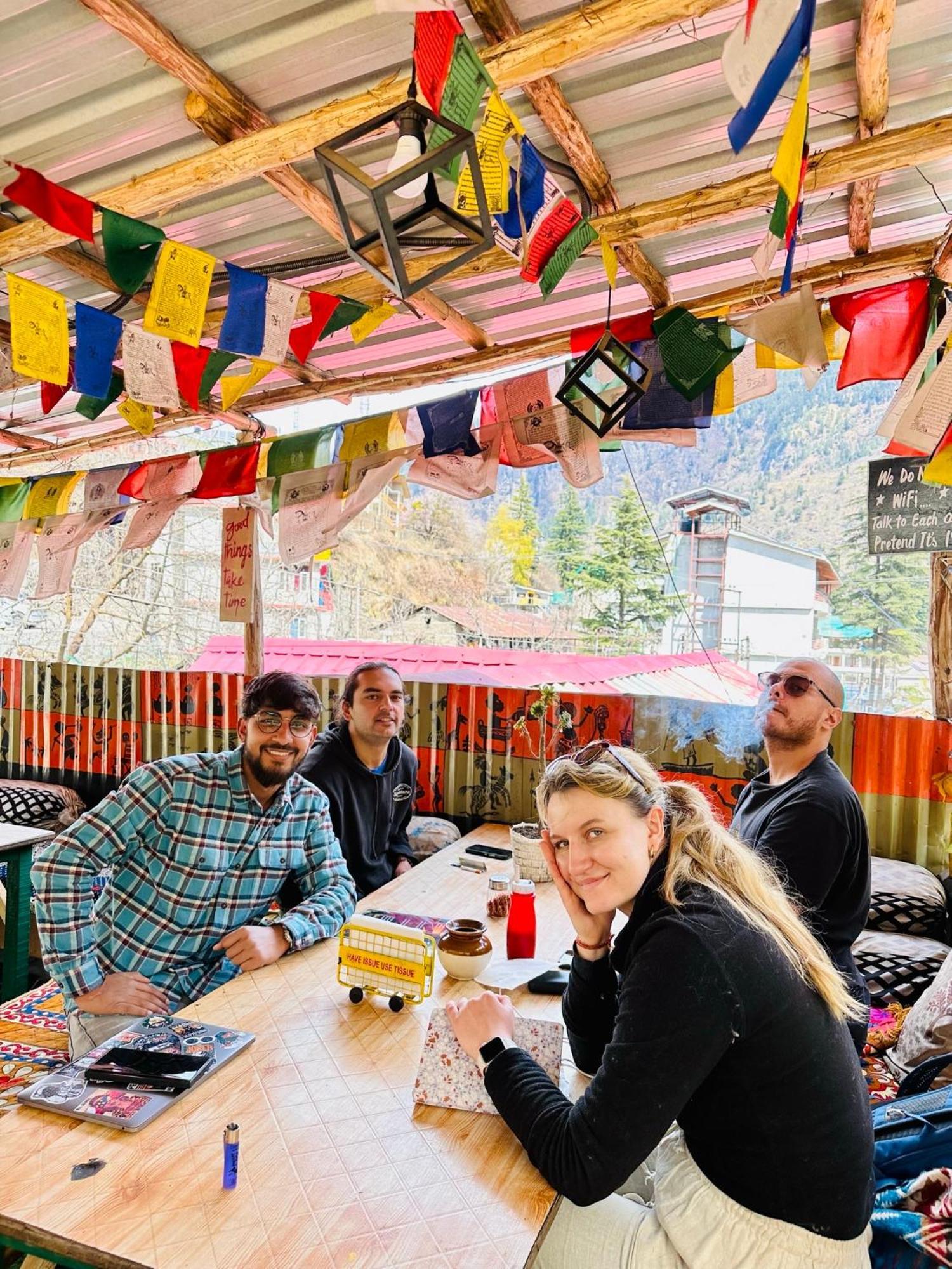 Hostel 360 Degree, Riverside Stay, Old Manali Exteriör bild