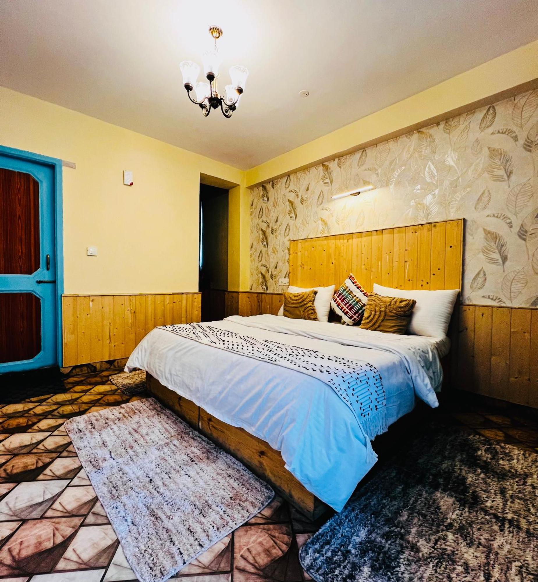 Hostel 360 Degree Manāli Exteriör bild